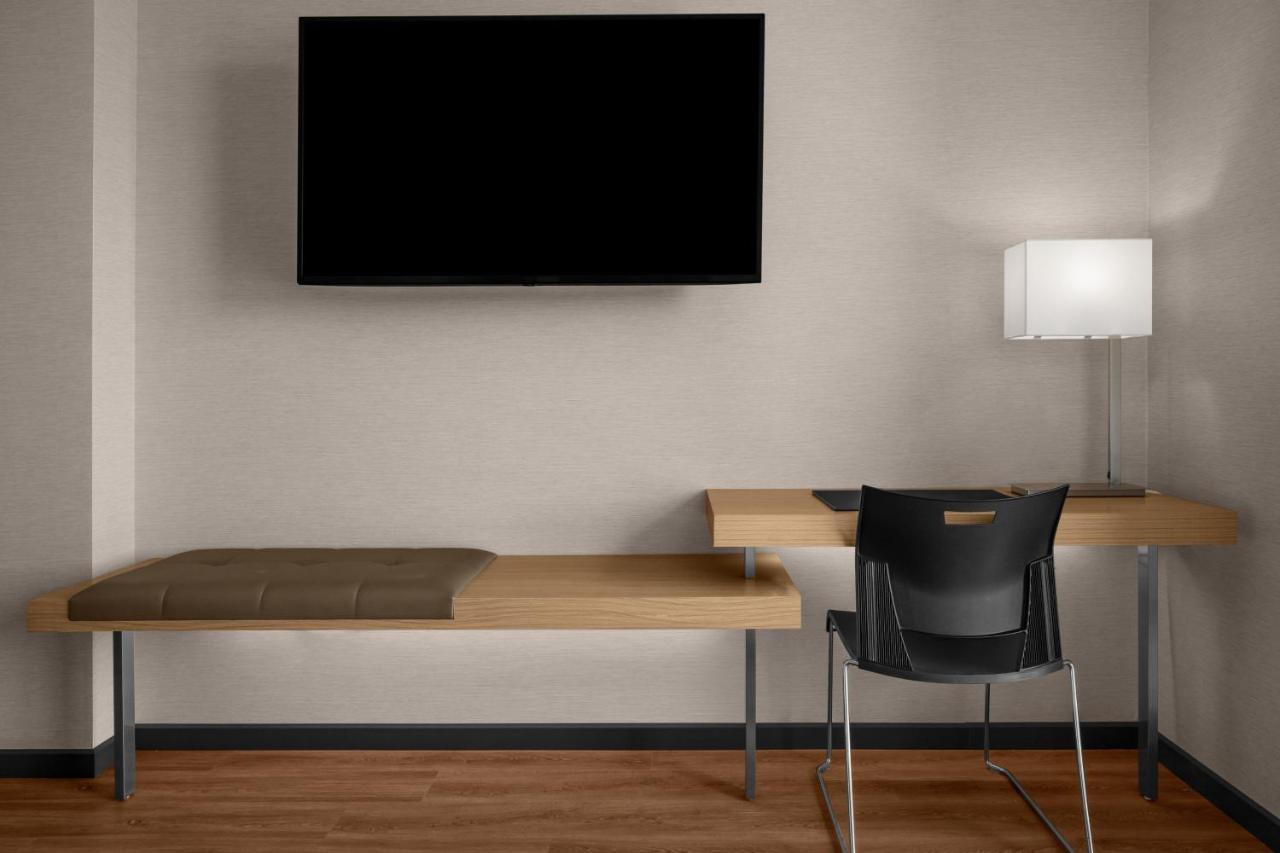 King Room,1372416173:JPEG